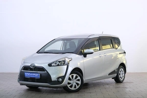 Минивэн Toyota Sienta 2015 года, 1199000 рублей, Омск
