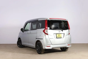 Минивэн Toyota Roomy 2021 года, 1029000 рублей, Новосибирск