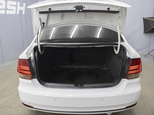 Седан Volkswagen Polo 2014 года, 860000 рублей, Омск