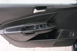 Седан Volkswagen Passat 2010 года, 889000 рублей, Красноярск