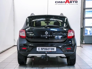 Хетчбэк Renault Sandero Stepway 2017 года, 839000 рублей, Красноярск
