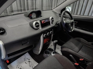 Хетчбэк Toyota Ist 2003 года, 550000 рублей, Красноярск