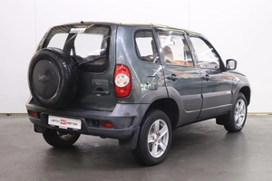 Внедорожник Chevrolet Niva 2013 года, 560000 рублей, Брянск