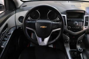 Седан Chevrolet Cruze 2012 года, 579000 рублей, Омск