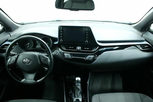 Внедорожник Toyota C-HR 2020 года, 2800000 рублей, Красноярск