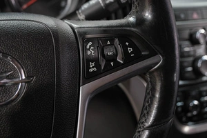Хетчбэк Opel Astra 2011 года, 629000 рублей, Новокузнецк