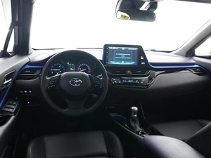 Внедорожник Toyota C-HR 2021 года, 2893444 рублей, Москва