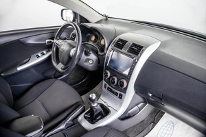 Седан Toyota Corolla 2011 года, 899000 рублей, Пермь