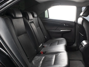 Седан Toyota Camry 2015 года, 1730000 рублей, Омск