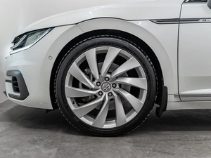 Лифтбек Volkswagen Arteon 2018 года, 2600000 рублей, Красноярск