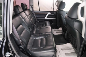 Внедорожник Toyota Land Cruiser 2018 года, 5999000 рублей, Красноярск