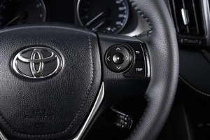 Внедорожник Toyota RAV4 2017 года, 2159000 рублей, Пермь