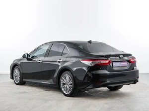 Седан Toyota Camry 2018 года, 2937444 рублей, Москва