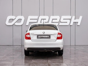 Лифтбек Skoda Rapid 2015 года, 950000 рублей, Краснодар