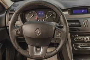 Седан Renault Latitude 2013 года, 779000 рублей, Челябинск