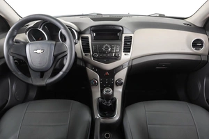 Седан Chevrolet Cruze 2010 года, 519000 рублей, Пермь