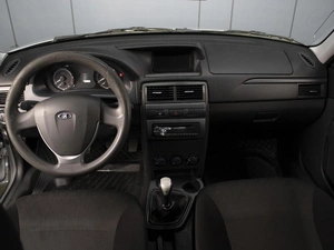 Седан ВАЗ (LADA) Priora 2016 года, 480000 рублей, Омск