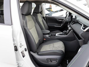 Внедорожник Toyota RAV4 2025 года, 4140000 рублей, Краснодар