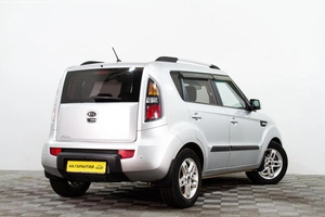 Хетчбэк Kia Soul 2011 года, 899000 рублей, Сургут