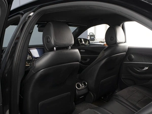 Седан Mercedes-benz E-класс 2018 года, 3700000 рублей, Омск