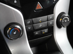 Хетчбэк Chevrolet Cruze 2013 года, 999000 рублей, Воронеж