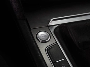Седан Volkswagen Passat 2016 года, 1589000 рублей, Тюмень