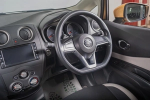 Хетчбэк Nissan Note 2018 года, 1129000 рублей, Томск