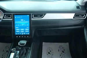 Лифтбек JAC J7 2023 года, 1499000 рублей, Омск