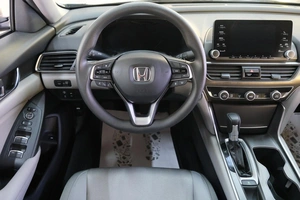 Седан Honda Accord 2020 года, 2219000 рублей, Омск