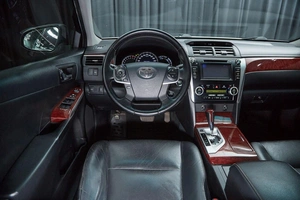 Седан Toyota Camry 2014 года, 1699000 рублей, Красноярск