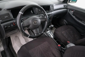 Хетчбэк Toyota Corolla 2006 года, 829000 рублей, Красноярск