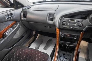 Седан Honda Inspire 2002 года, 669000 рублей, Барнаул