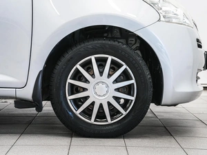 Хетчбэк Toyota Ractis 2010 года, 769000 рублей, Красноярск