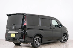 Минивэн Honda Stepwgn Spada 2019 года, 2299000 рублей, Красноярск