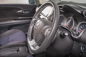 Минивэн Toyota Wish 2012 года, 1369000 рублей, Томск