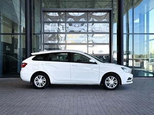 Универсал ВАЗ (LADA) Vesta 2017 года, 599000 рублей, Уфа