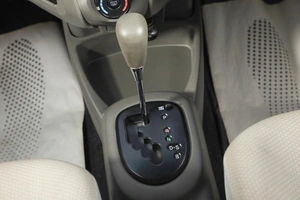 Хетчбэк Toyota Vitz 2010 года, 749000 рублей, Новосибирск