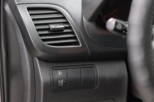 Седан Hyundai Solaris 2013 года, 769000 рублей, Омск