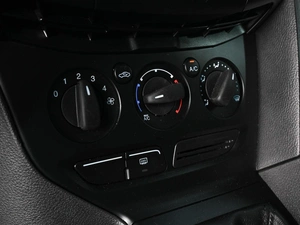 Хетчбэк Ford Focus 2012 года, 879000 рублей, Аксай