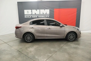 Седан Kia Rio 2020 года, 1740000 рублей, Курск