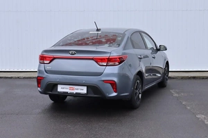 Седан Kia Rio 2017 года, 1250000 рублей, Брянск