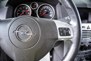 Универсал Opel Astra 2010 года, 649000 рублей, Пермь