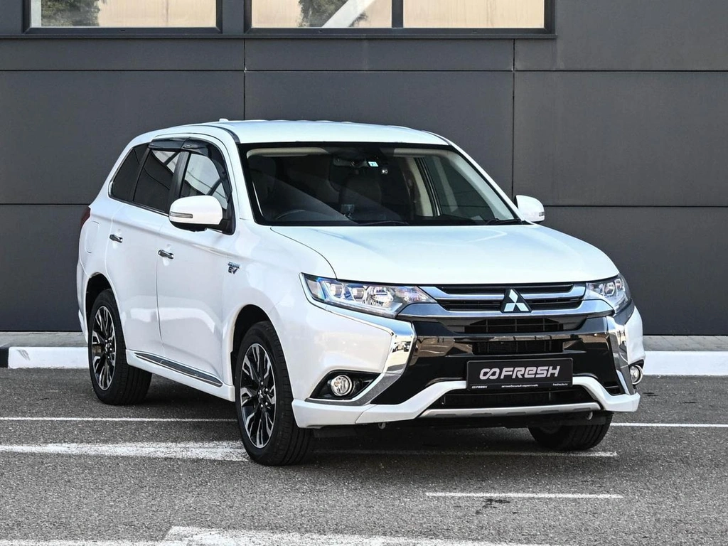 Внедорожник Mitsubishi Outlander 2015 года, 2120000 рублей, Кирилловка