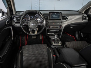 Хетчбэк Kia Ceed 2019 года, 1670000 рублей, Краснодар