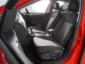 Хетчбэк Volkswagen Golf 2013 года, 1489000 рублей, Воронеж