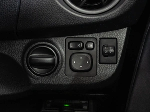 Хетчбэк Toyota Vitz 2018 года, 954000 рублей, Краснодар