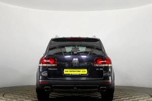 Внедорожник Volkswagen Touareg 2010 года, 1379000 рублей, Пермь