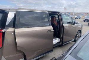 Минивэн GAC M8 2024 года, 5300000 рублей, Солонцы