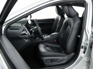 Седан Toyota Camry 2021 года, 2847077 рублей, Москва