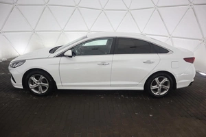 Седан Hyundai Sonata 2018 года, 1800000 рублей, Орёл
